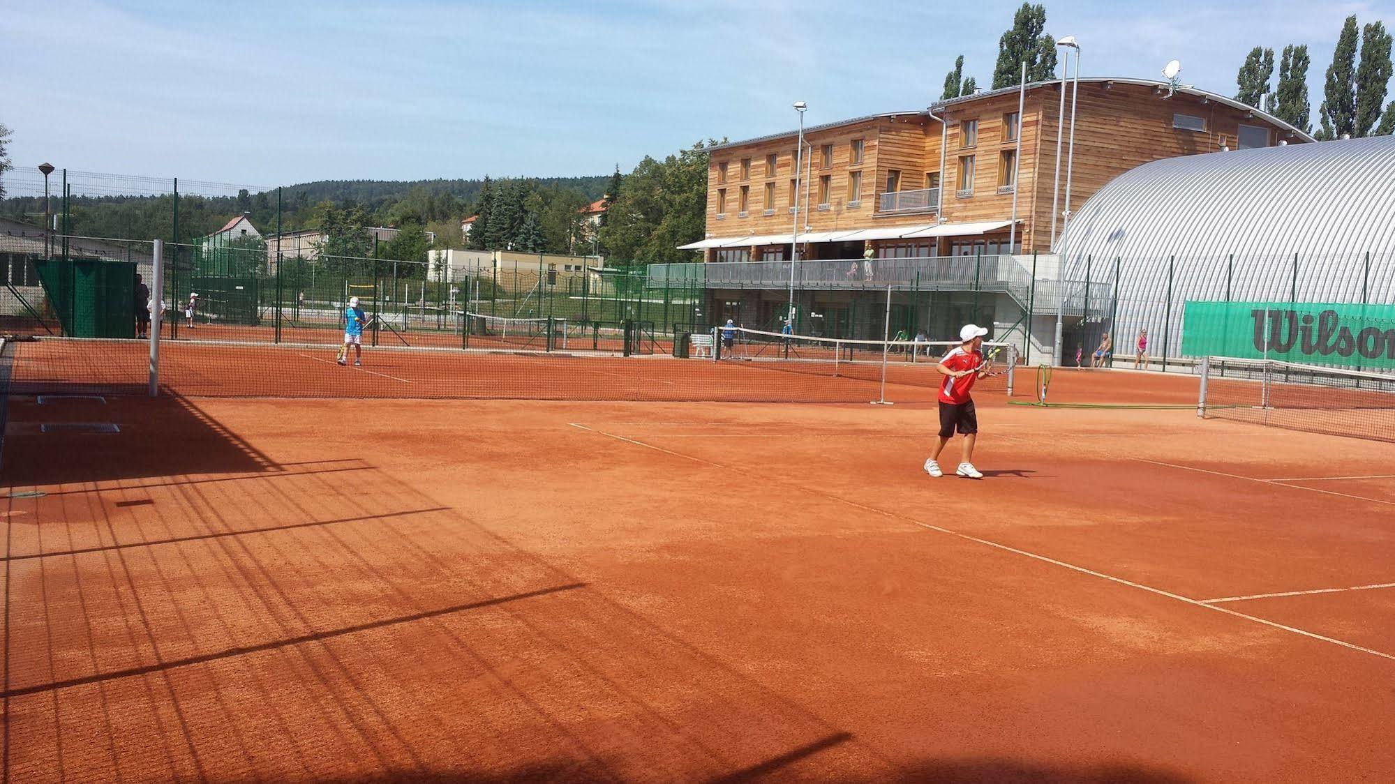 Esmarin Wellness Hotel Mníšek pod Brdy Eksteriør bilde